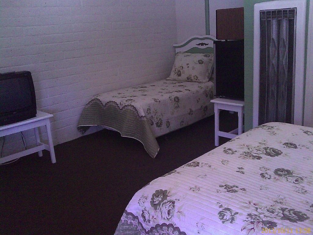 Ranch Motel Tehachapi Oda fotoğraf